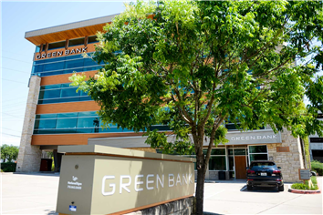 Green Bancorp (GNBC) Decreases on New CFO 